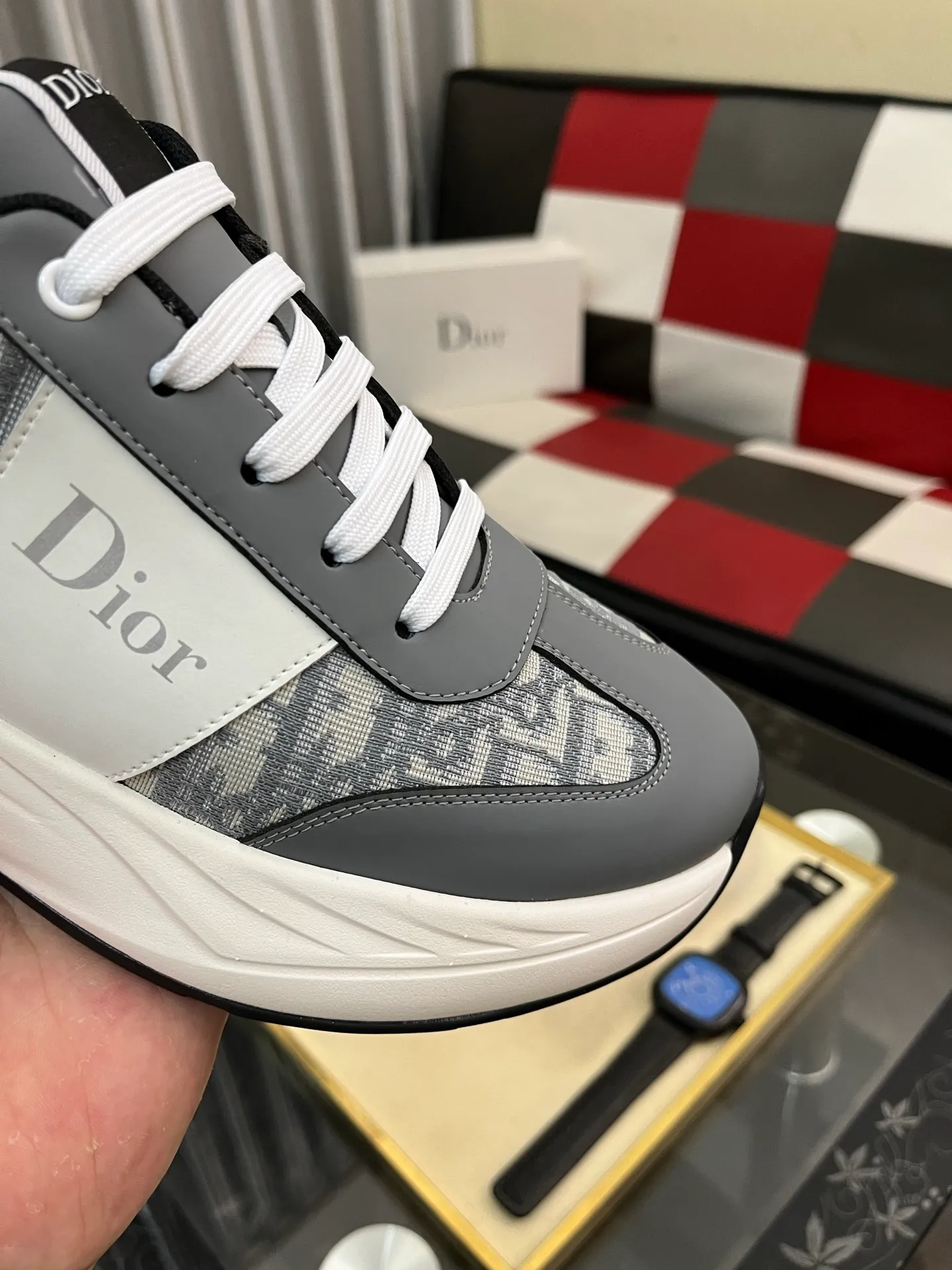 Men's shoes💰438⌚️⌚️[Dior] Dior's new men's genuine leather casual shoes, the highest version on the market, any comparison is welcome🆚! The original leather has excellent texture and is super high-end! Fetal sheep net lining imported from Italy, removable pad! Luxurious materials and fine workmanship, highly recommended! Code number: 38-442️⃣Colors available